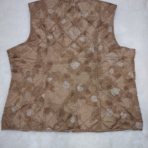 Gloria Vanderbilt Vest - Picture 9 of 16